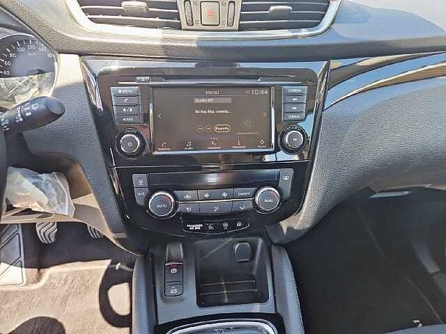 Nissan Qashqai berlina con port&oacute;n 1.5 DCI ACENTA 85KW 115 5P