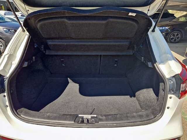 Nissan Qashqai berlina con port&oacute;n 1.5 DCI ACENTA 85KW 115 5P