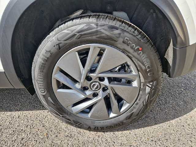 Nissan Qashqai TODOTERRENO 1.3 DIG-T MHEV ACENTA 140CV 5P