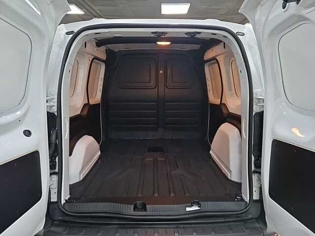 Nissan Townstar FURGON BEV 45KWH PROFESSIONAL 2-SEATS 122 CV 4P