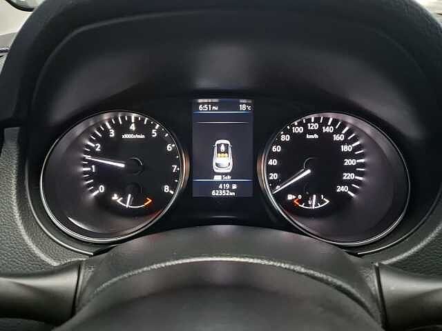 Nissan Qashqai berlina con port&oacute;n 1.3 DIG-T N-CONNECTA 103KW 140 5P