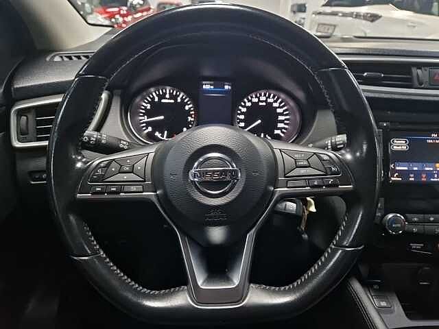 Nissan Qashqai berlina con port&oacute;n 1.3 DIG-T N-CONNECTA 103KW 140 5P