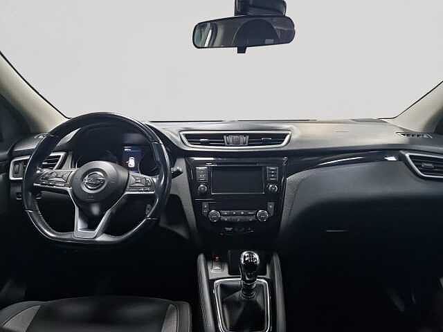 Nissan Qashqai berlina con port&oacute;n 1.3 DIG-T N-CONNECTA 103KW 140 5P