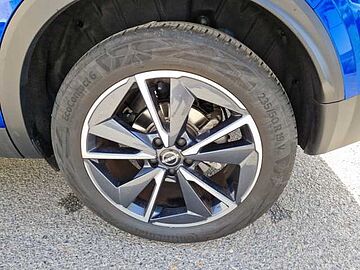 Nissan Qashqai TODOTERRENO 1.5 HEV E-POWER TEKNA AUTOMATICO 190CV 5P Magnetic Blue + Midnight Black