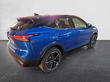 Nissan Qashqai todoterreno 1.3 DIG-T MHEV 103KW TEKNA 140 5P Magnetic Blue + Midnight Black