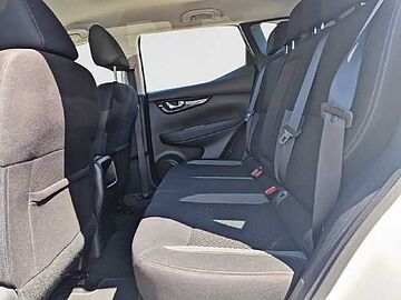 Nissan Qashqai berlina con portón 1.5 DCI ACENTA 85KW 115 5P Blanco