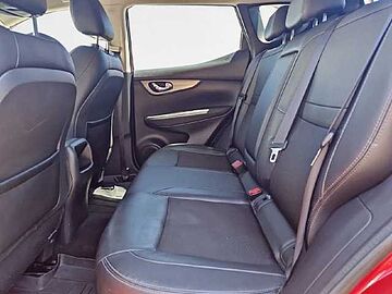 Nissan Qashqai BERLINA 1.3 DIG-T TEKNA 140CV 5P Ruby Red