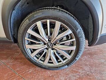 Nissan X-trail TODOTERRENO 1.5 HEV E-POWER TEKNA 204CV 5P Champagne Silver