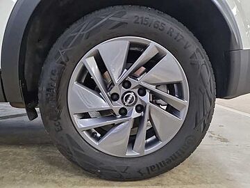 Nissan Qashqai TODOTERRENO 1.3 DIG-T MHEV ACENTA 140CV 5P Lunar White