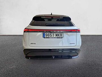 Nissan Nissan Ariya 5p 87kWh e-4ORCE Evolve Fuji White + Black