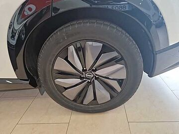 Nissan Nissan Ariya 5p 87kWh e-4ORCE Evolve Fuji White + Black