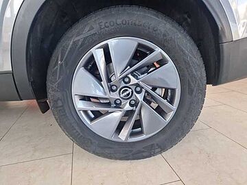 Nissan Qashqai TODOTERRENO 1.3 DIG-T MHEV ACENTA AUTOMATICO 158CV 5P Skyline Grey