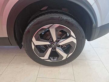 Nissan Qashqai TODOTERRENO 1.3 DIG-T MHEV N-CONNECTA 140CV 5P Diamond Silver