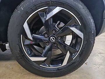 Nissan Juke TODOTERRENO 1.0 DIG-T N-CONNECTA 114CV 5P Diamond Silver
