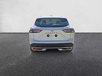Nissan Qashqai TODOTERRENO 1.3 DIG-T MHEV N-CONNECTA 140CV 5P Kori White